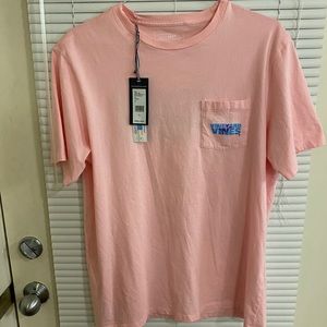 (NWT) rare 144th Kentucky Derby Vineyard Vines Tee